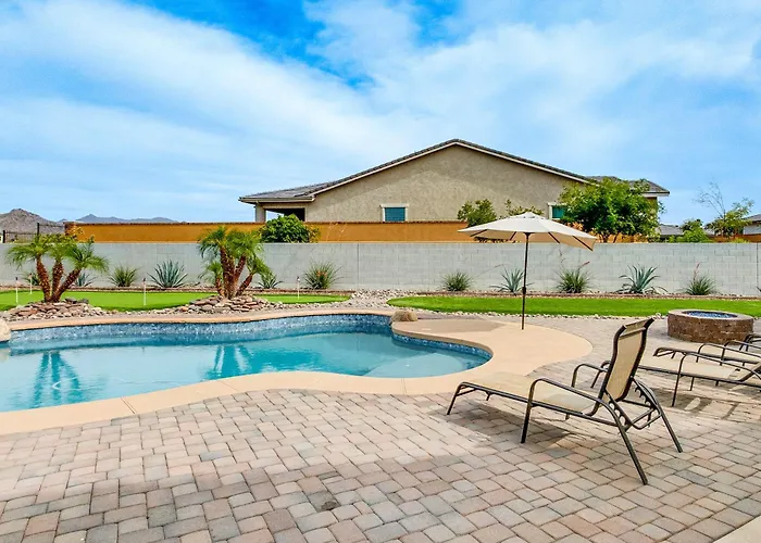 Pool, Putting Green, West Valley Family * Goodyear