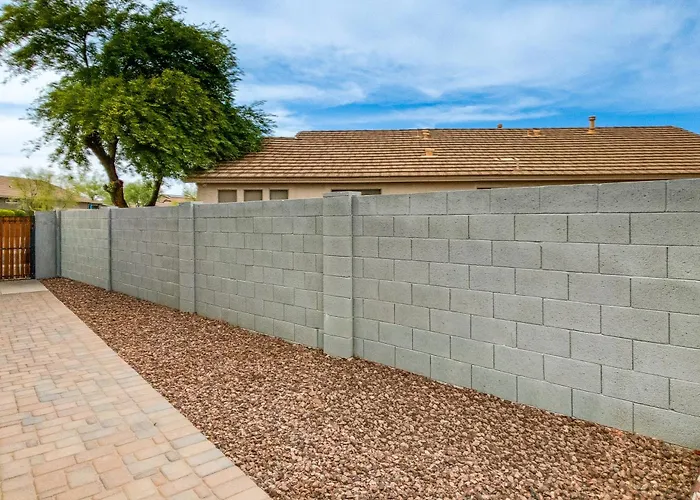 Pool, Putting Green, West Valley Family * Goodyear